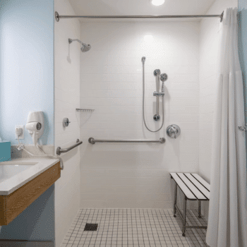 🏖️ Cabana Bay Beach Resort Review with Volcano Bay View – A Fantastic Family Hotel 11 Cabana Bay – Roll-In Shower Accessible Bathroom