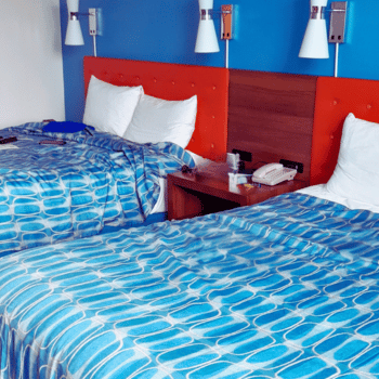 🏖️ Cabana Bay Beach Resort Review with Volcano Bay View – A Fantastic Family Hotel 8 Cabana Bay Resort – Standard Twin Room with Volcano View