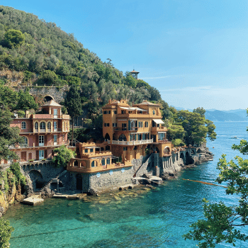 Ultimate Portofino Travel Guide: Best Places to Stay, Eat & Explore 🧭 4 Charming terracotta villas built into the cliffs above turquoise waters on the Portofino coast