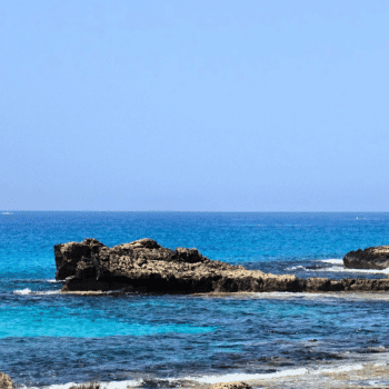 Ayia Napa in May – A Mum & Daughter Escape 🌊☀️ 23 Rock formations in turquoise water under a bright blue sky