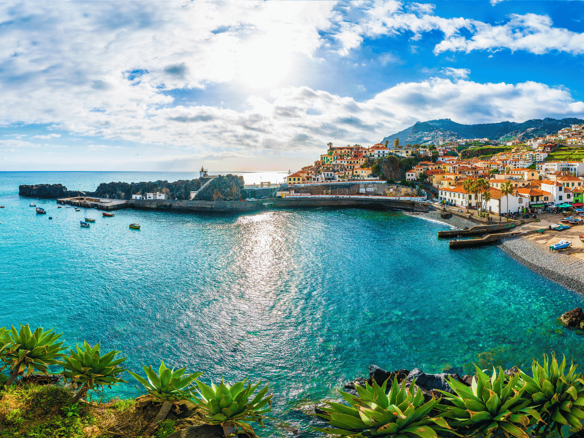 Air-Holiday | Smarter Holiday Planning, Deals & Inspiration 15 Colourful harbour and waterfront at Câmara de Lobos, Madeira.