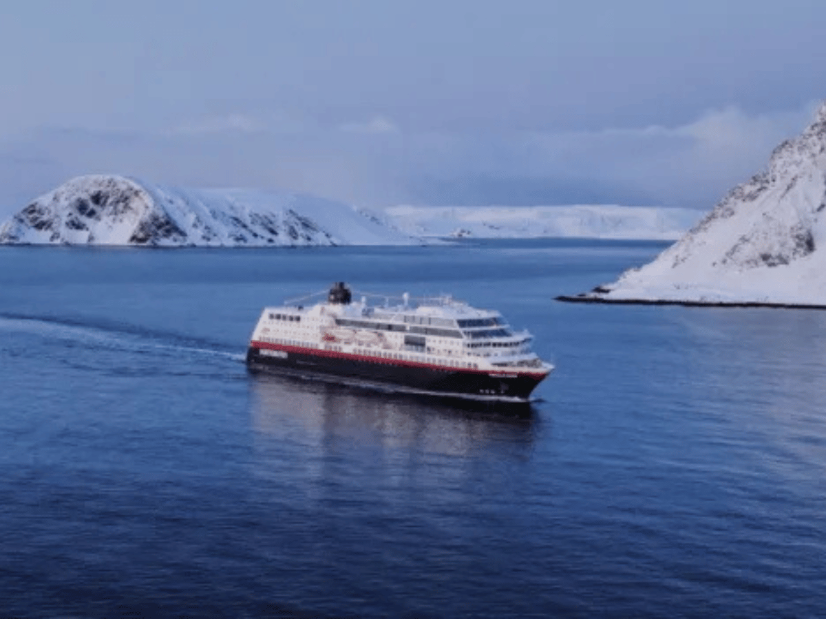 MS Trollfjord